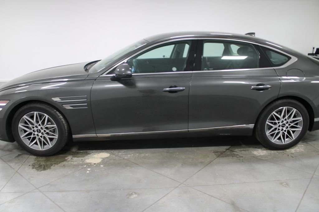Used 2025 Genesis G80 2.5T image 6