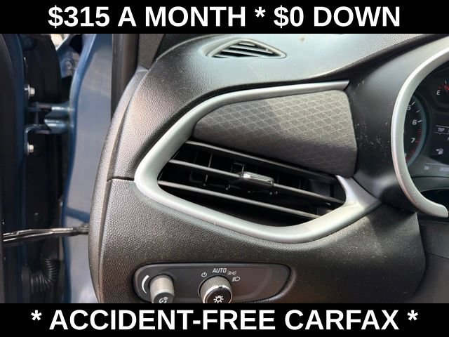 Used 2024 Chevrolet Malibu LT FWD image 16