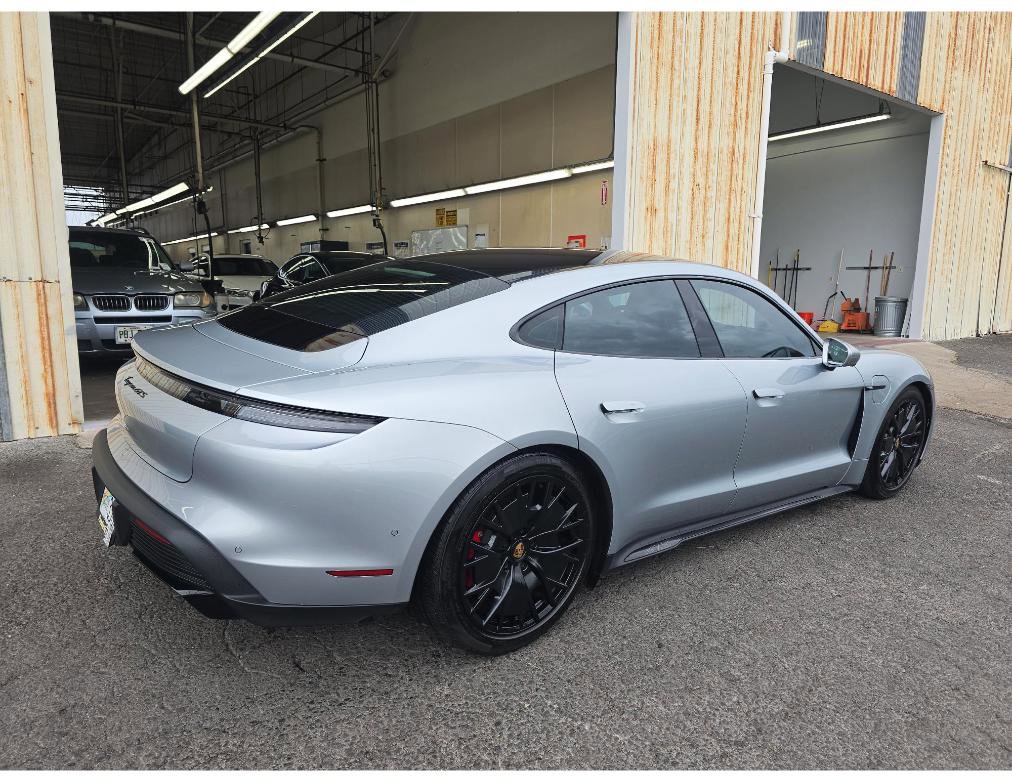 Used 2022 Porsche Taycan GTS AWD/4WD image 5