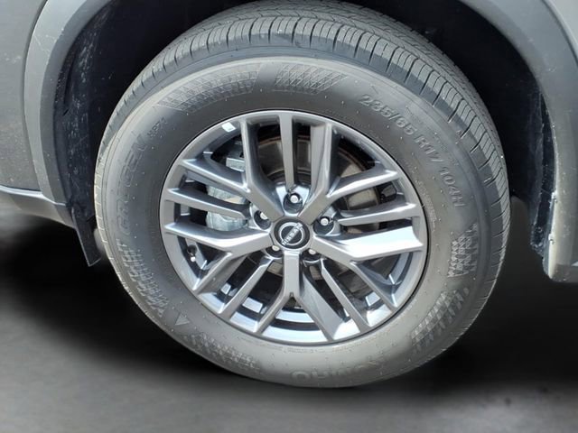 Used 2026 Nissan Rogue SV image 18