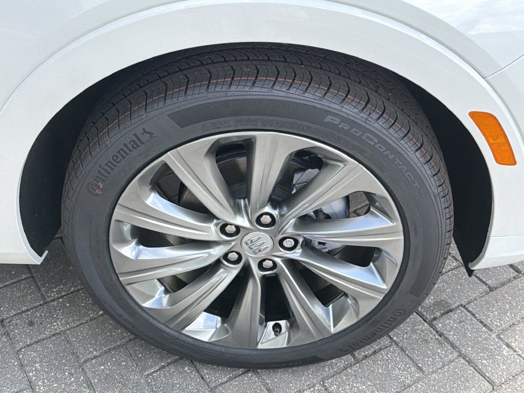 New 2026 Buick Envista Sport Touring FWD image 10