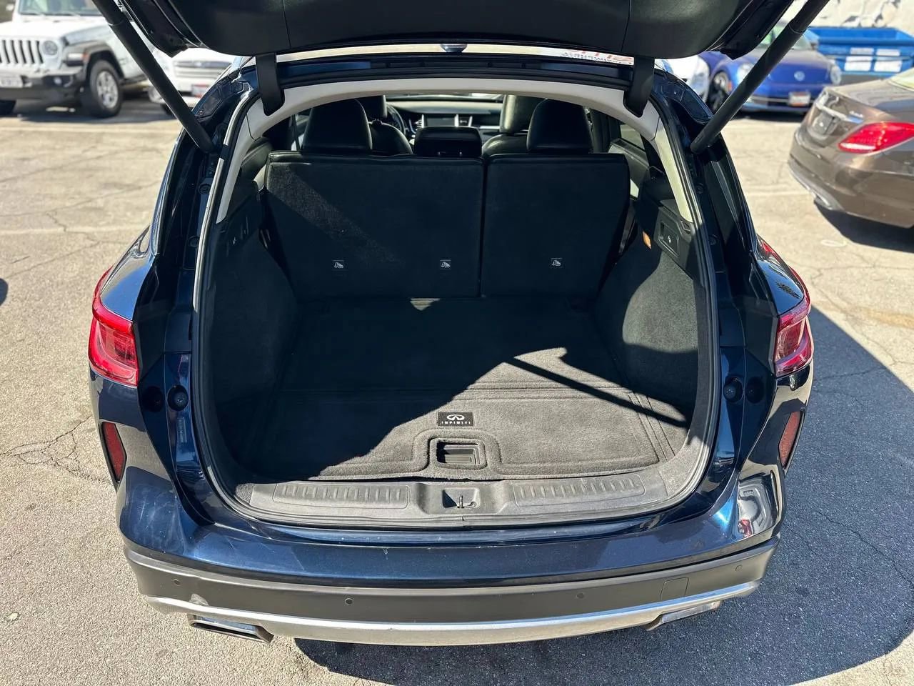 Used 2019 INFINITI QX50 Essential w/ Cargo Package FWD image 32