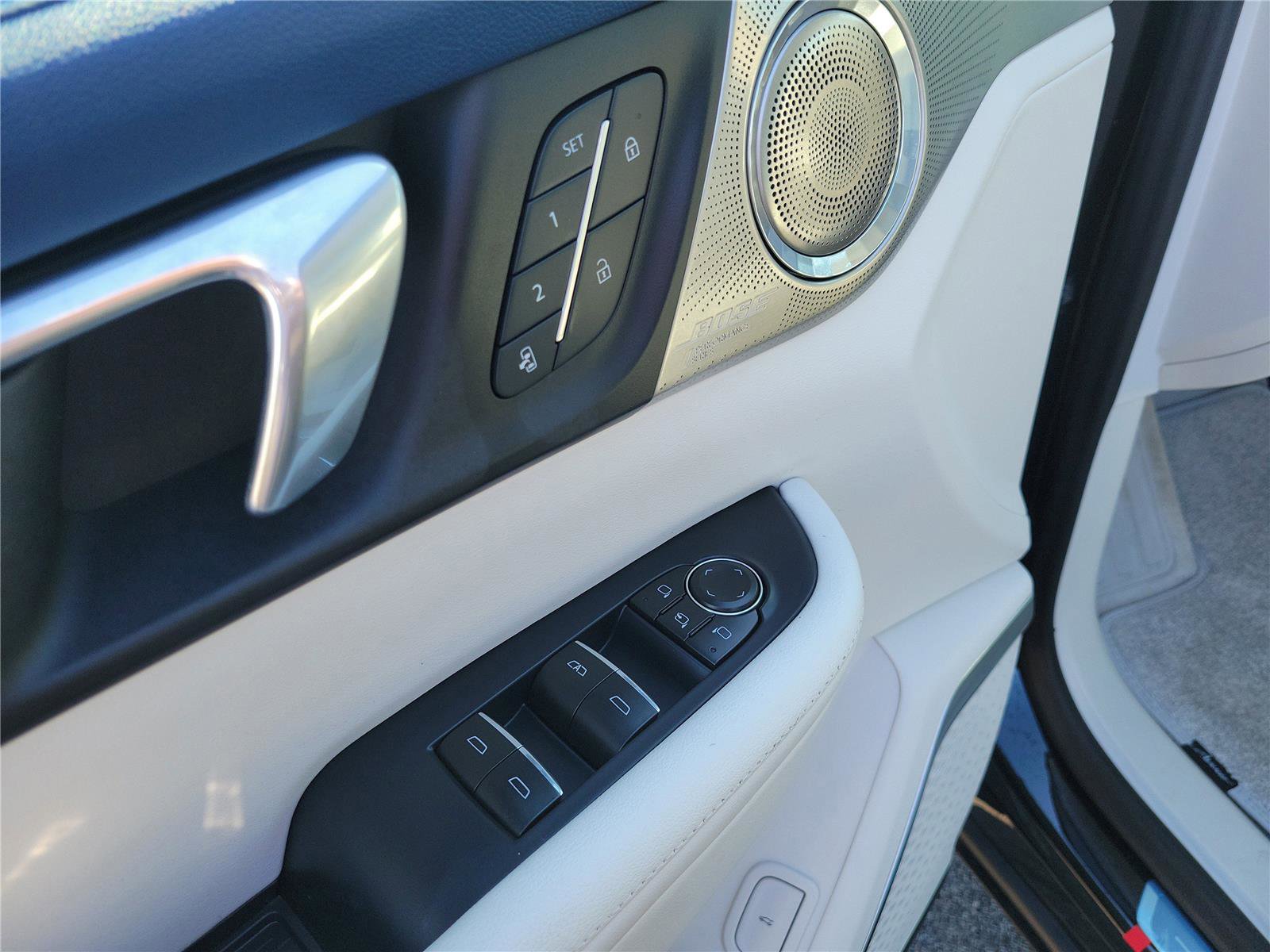 New 2026 Buick Enclave Avenir w/ Super Cruise Package image 23