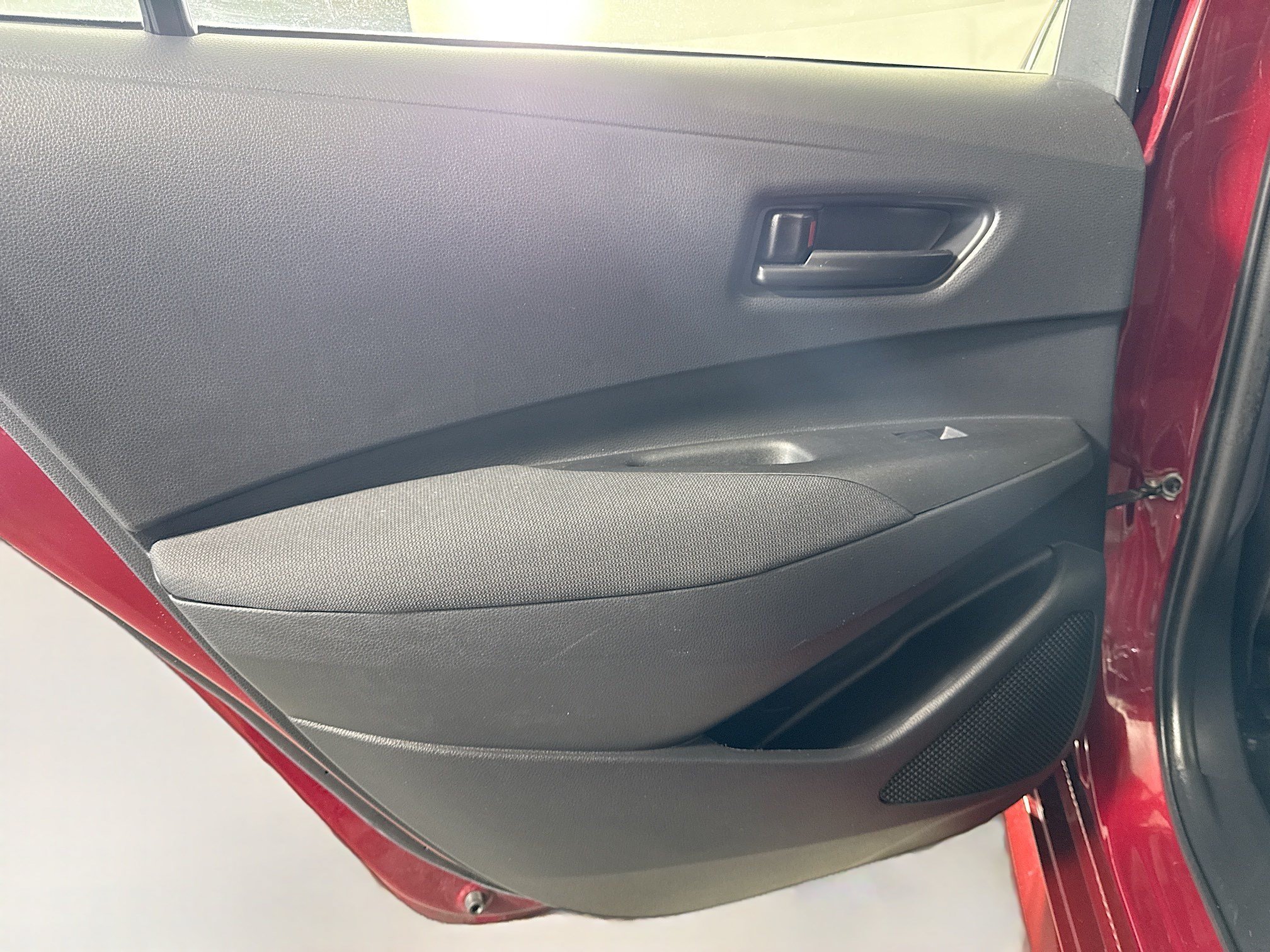 Used 2022 Toyota Corolla LE FWD image 25