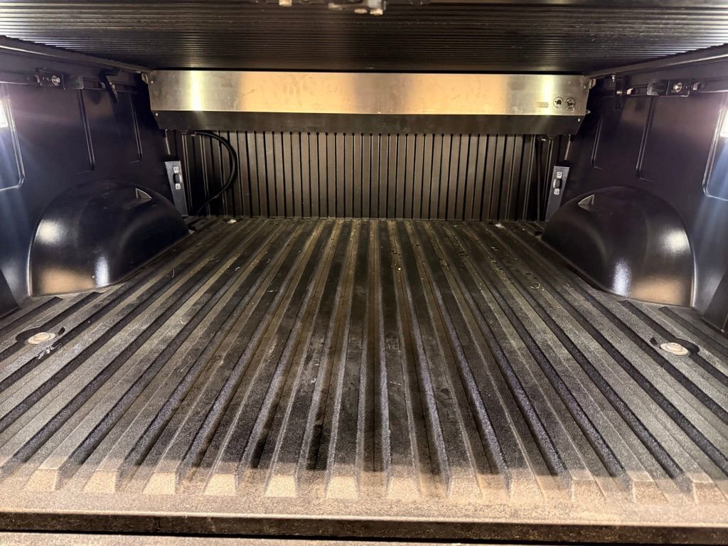 Used 2022 Toyota Tundra Limited w/ Power Package image 10