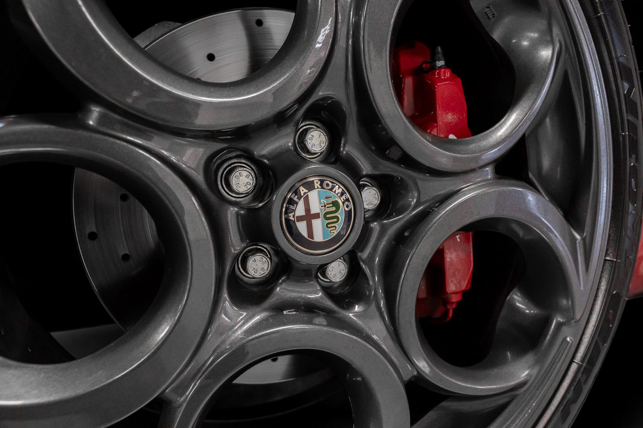 Used 2015 Alfa Romeo 4C Spider w/ Spider Track Package RWD image 6