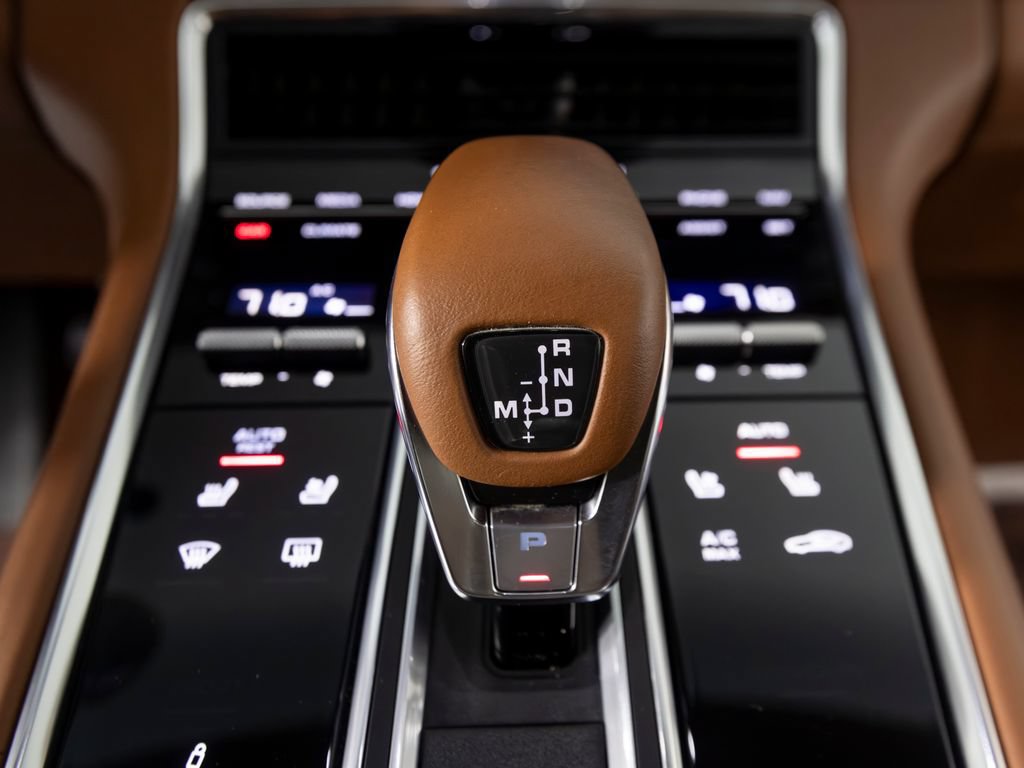 Certified 2023 Porsche Panamera 4 Platinum Edition AWD/4WD image 32