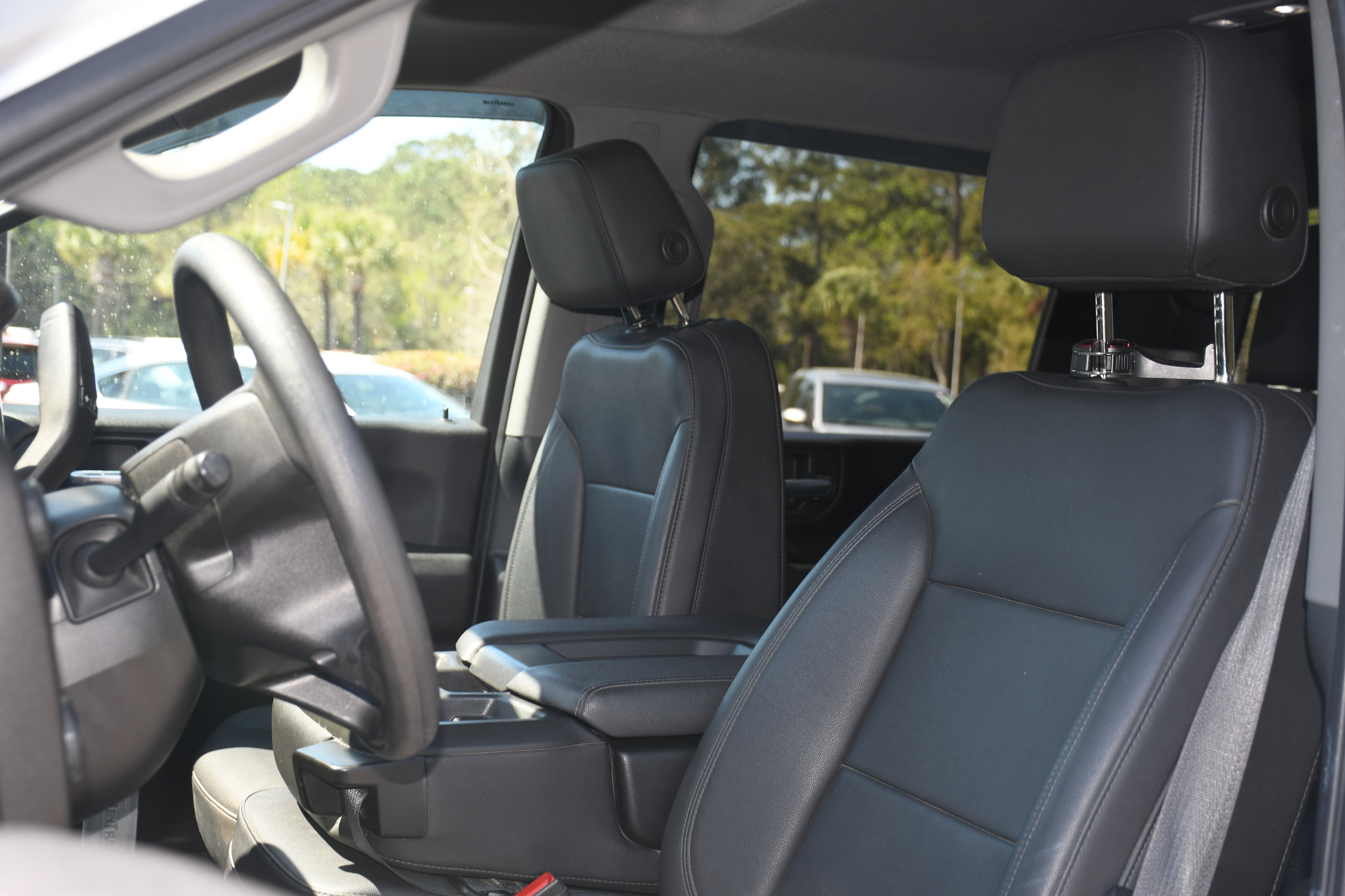 Used 2022 Chevrolet Silverado 2500 W/T w/ WT Convenience Package image 11