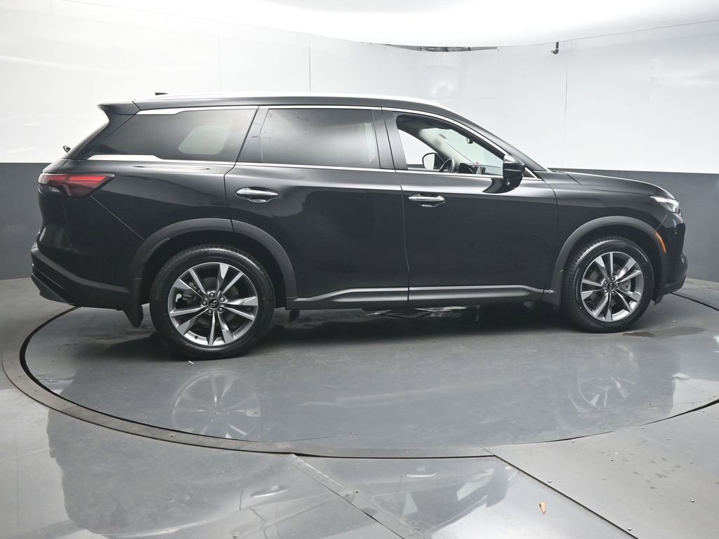 Used 2022 INFINITI QX60 Luxe w/ Cargo Package FWD image 8
