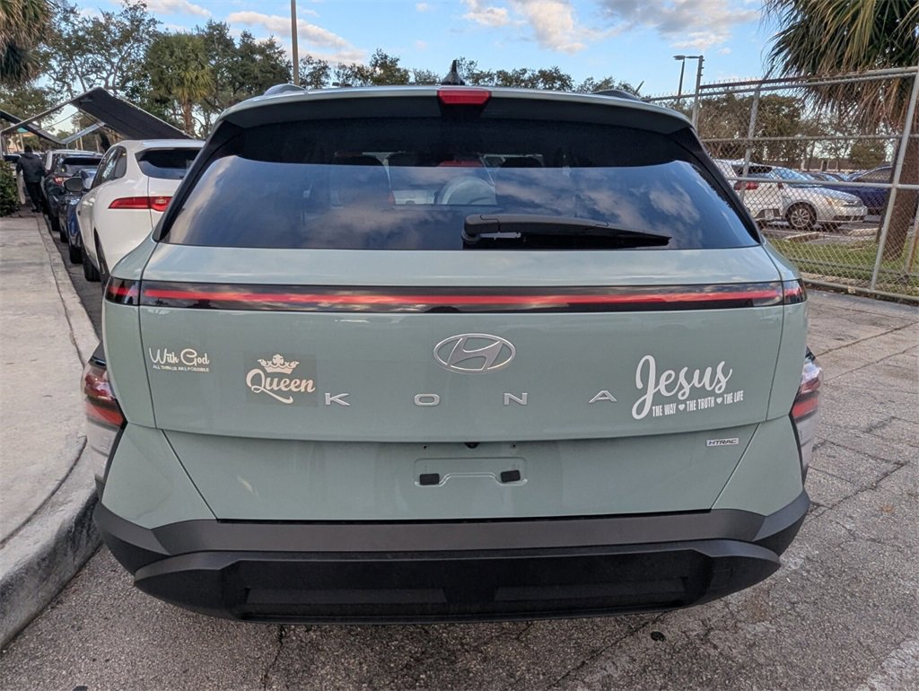 Certified 2024 Hyundai Kona SEL image 5
