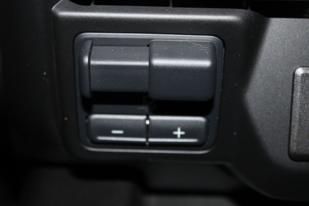 Used 2022 GMC Sierra 2500 AT4 w/ AT4 Preferred Package image 50