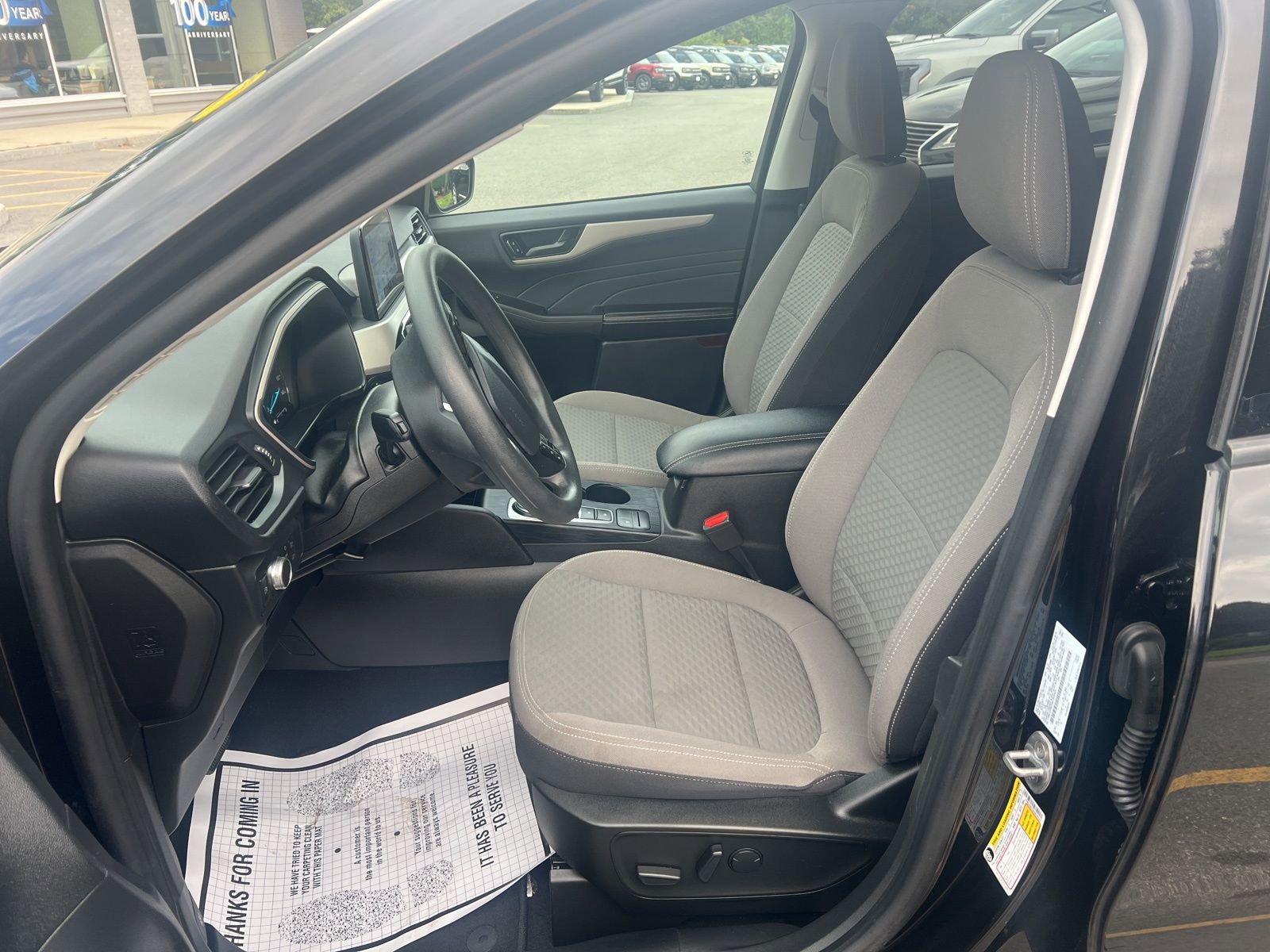 Used 2022 Ford Escape SE image 20