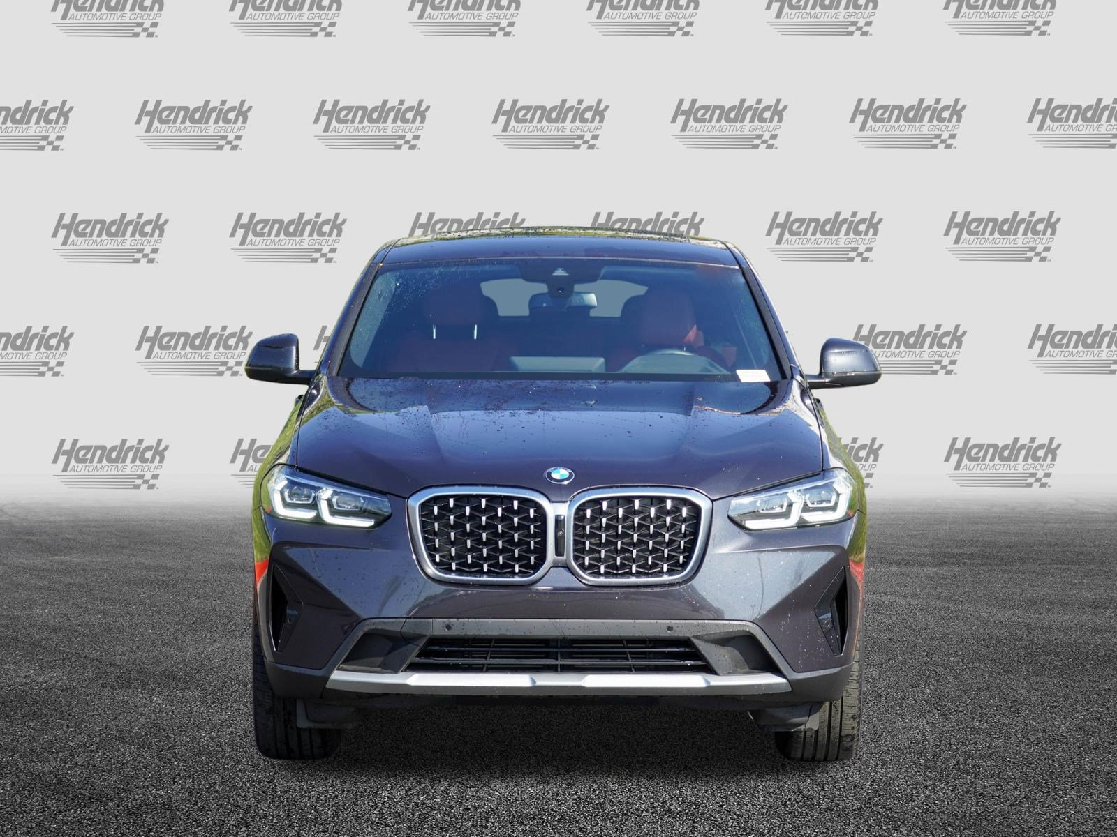 Certified 2025 BMW X4 xDrive30i AWD/4WD image 3