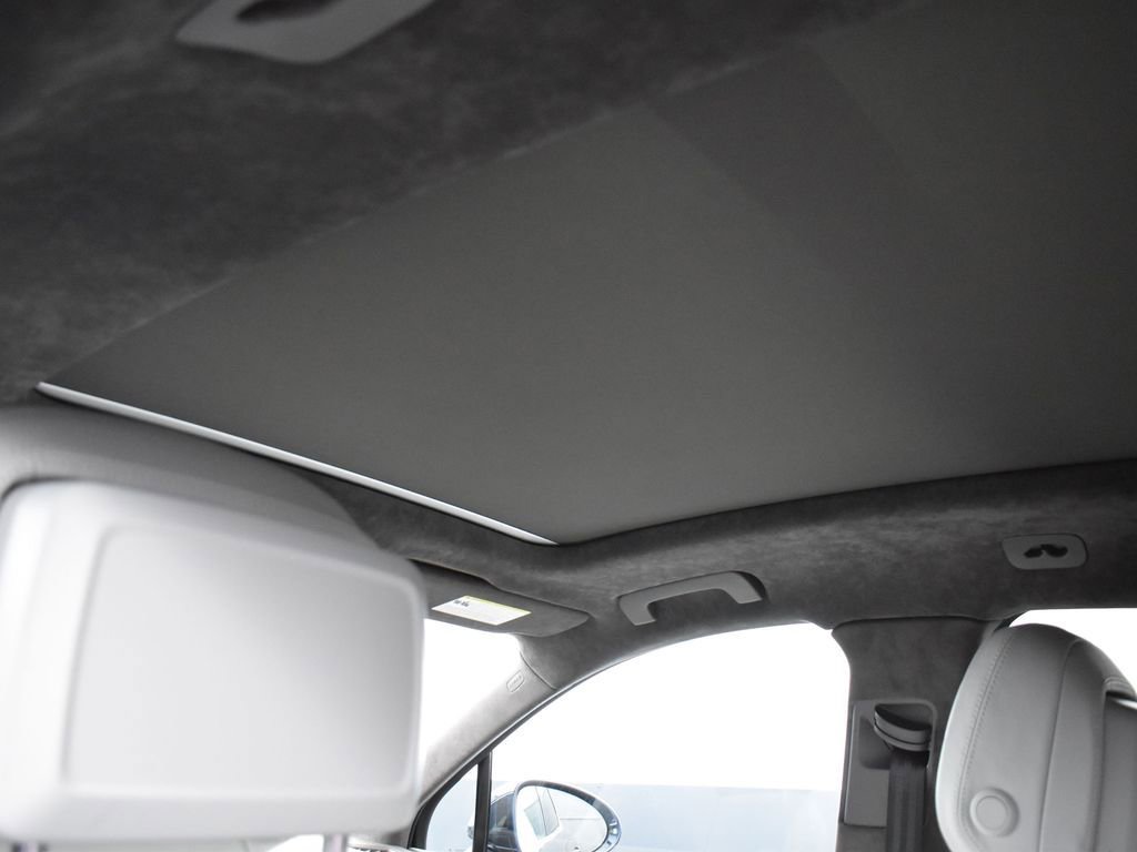 Used 2020 Porsche Macan Turbo image 26