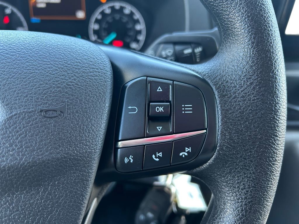 Used 2022 Ford E-Transit Medium Roof image 21