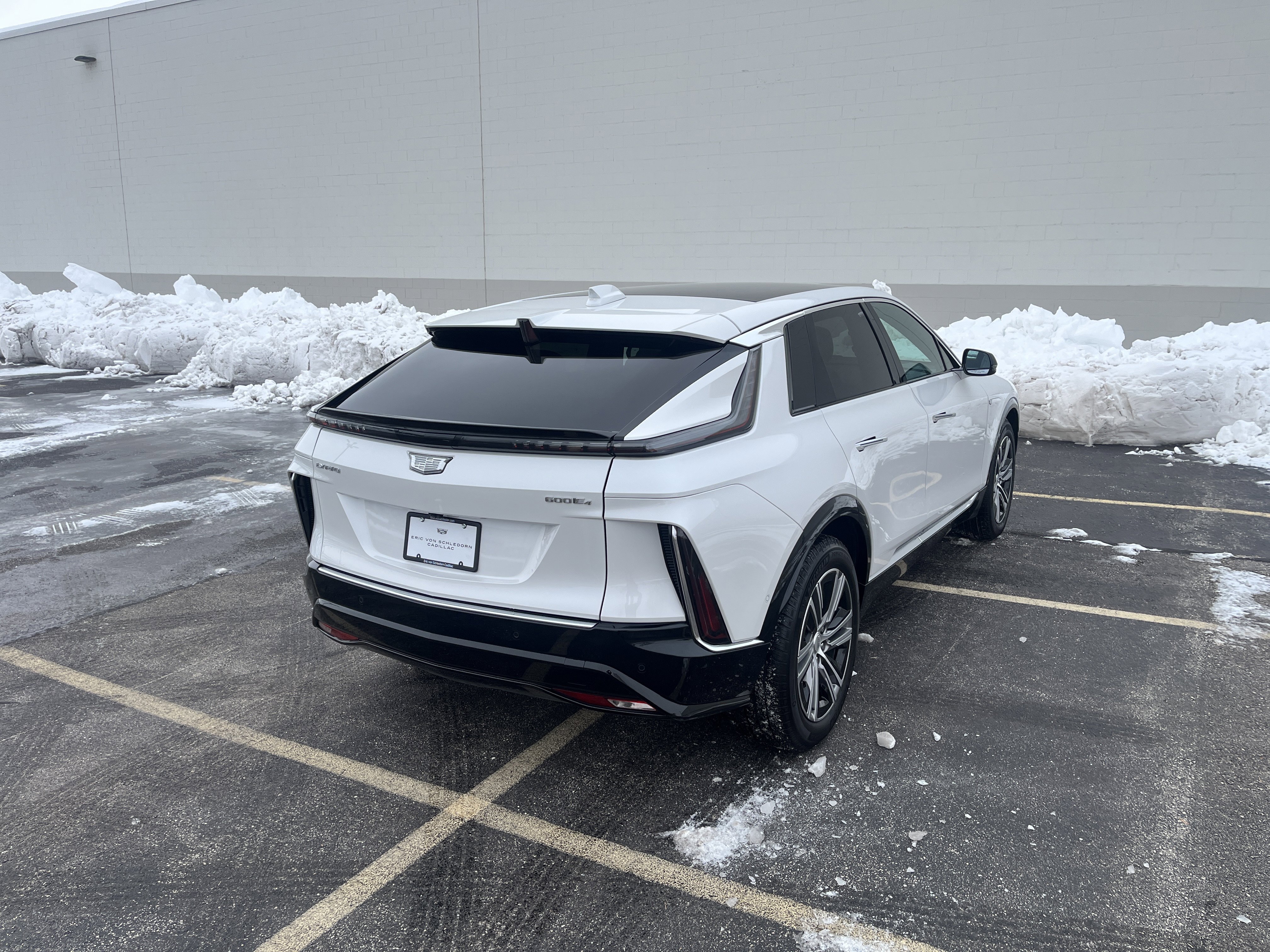 Used 2025 Cadillac Lyriq Luxury image 6