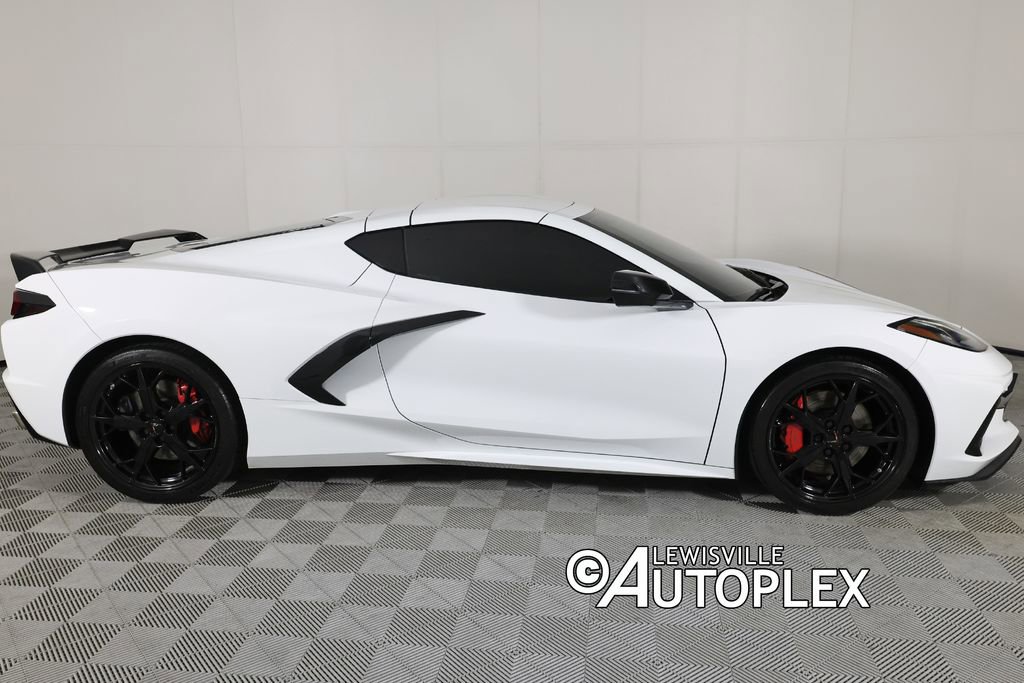 Used 2020 Chevrolet Corvette Stingray Preferred Cpe w/ 2LT Preferred Equipment Group image 4