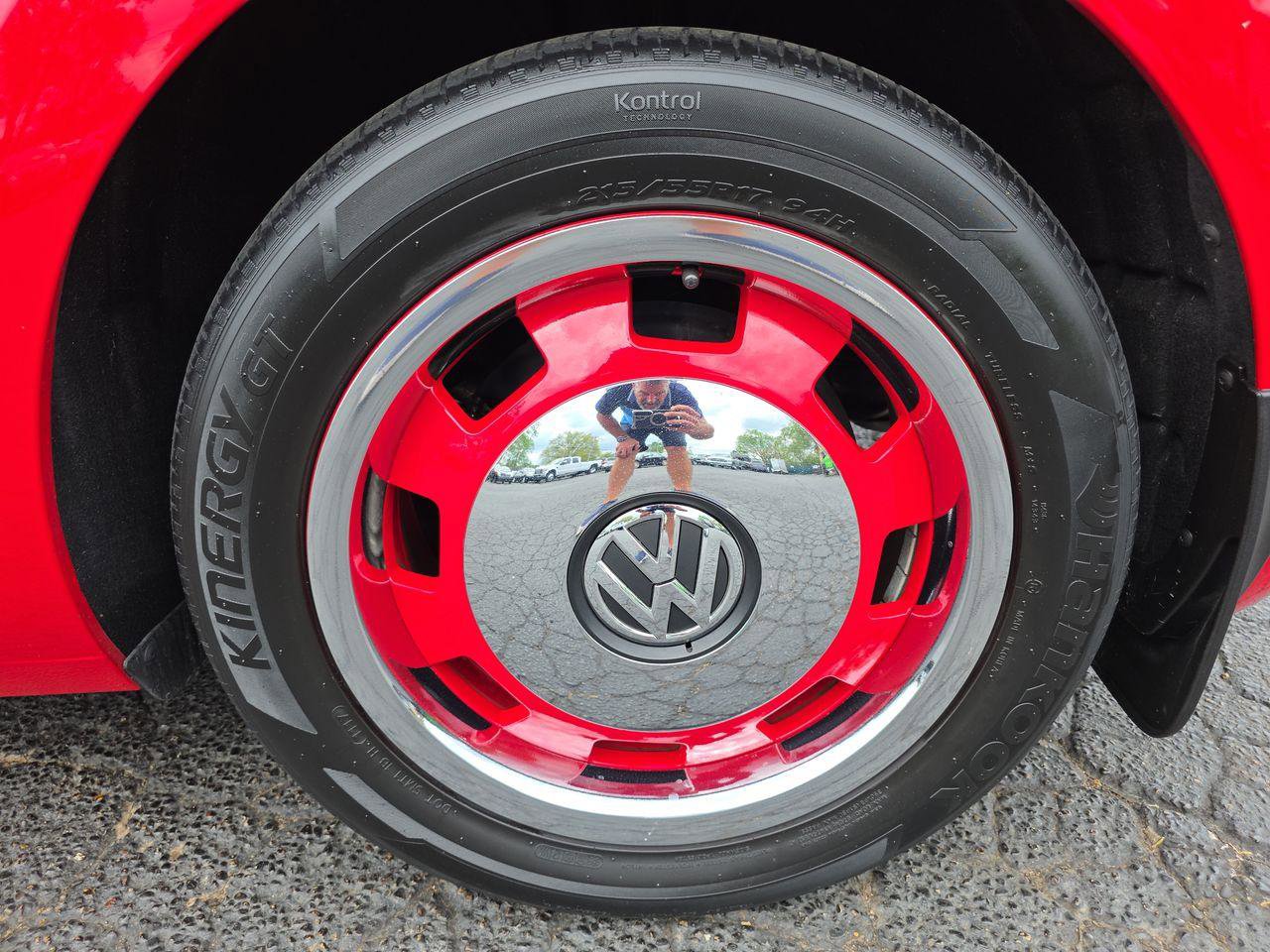 Used 2018 Volkswagen Beetle 2.0T Coast image 17