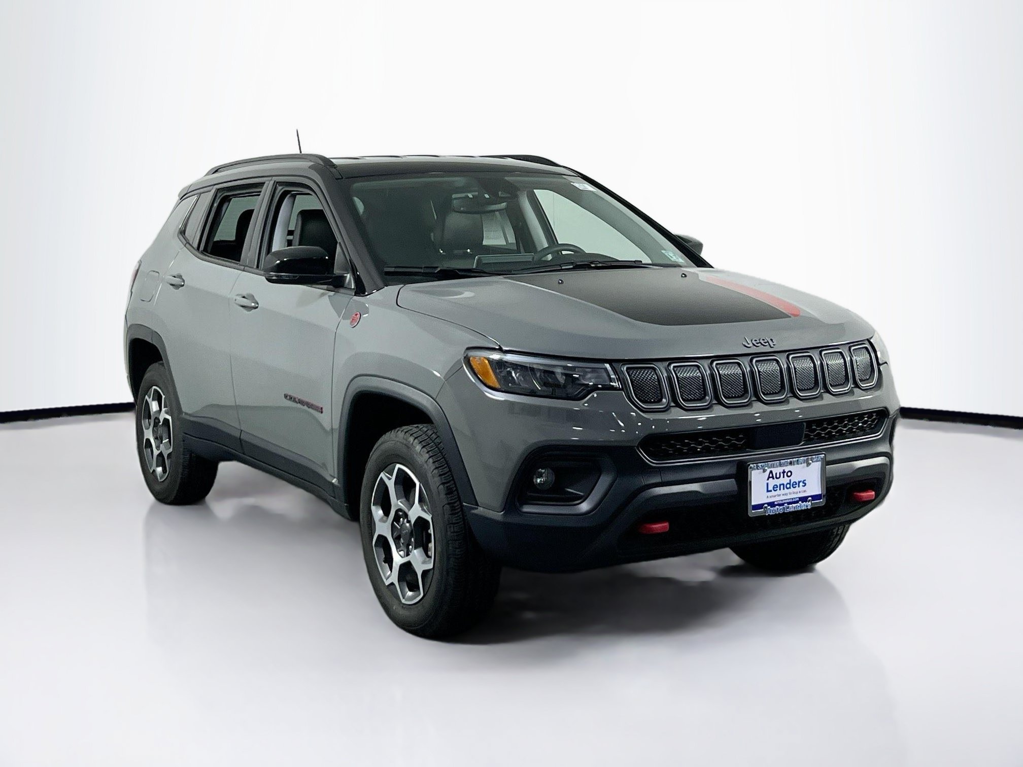 Used 2022 Jeep Compass Trailhawk AWD/4WD image 3