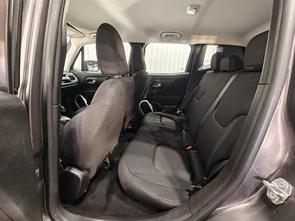 Used 2019 Jeep Renegade Sport AWD/4WD image 23