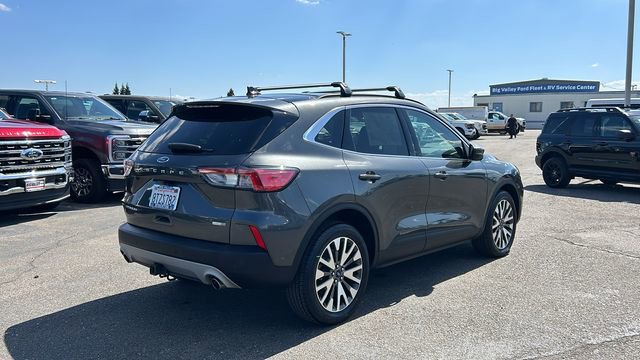 Certified 2020 Ford Escape Titanium AWD/4WD image 3