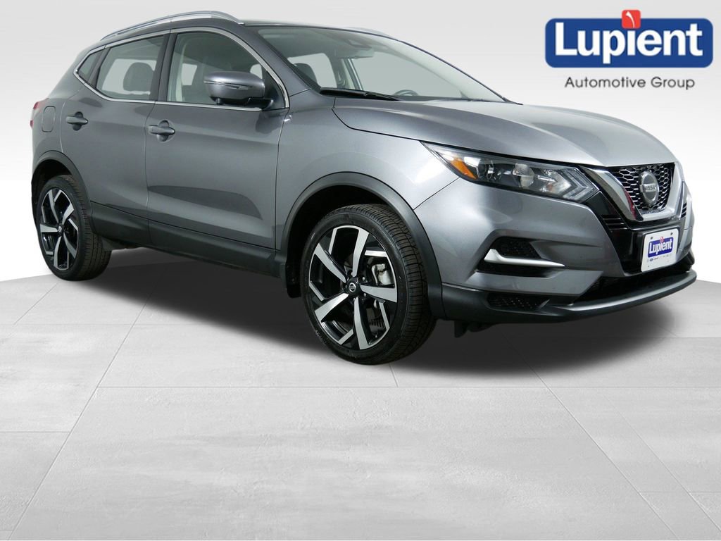 Used 2020 Nissan Rogue Sport SL FWD image 1