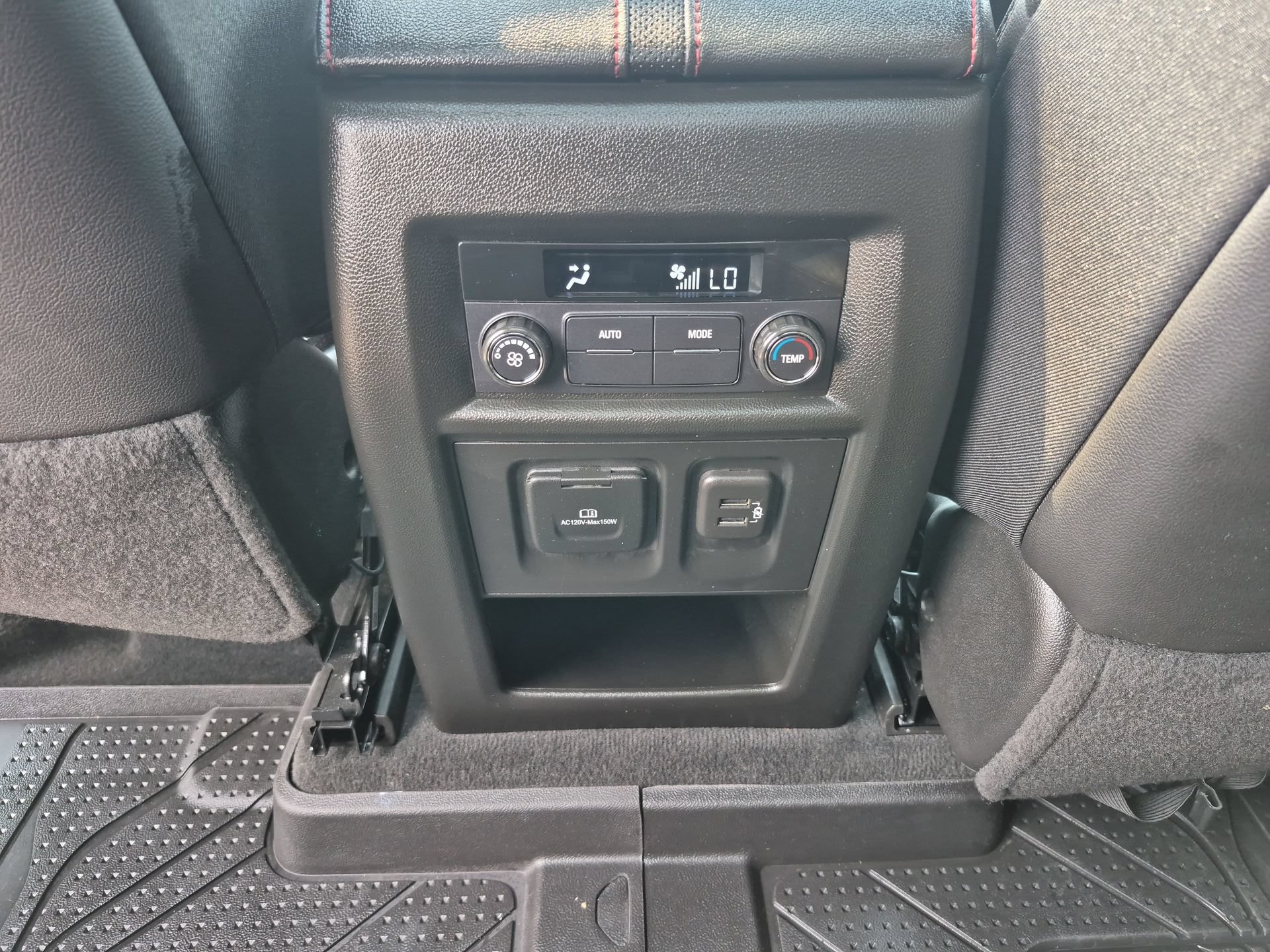 Certified 2023 Chevrolet Traverse RS w/ LPO, Floor Liner Package AWD/4WD image 23