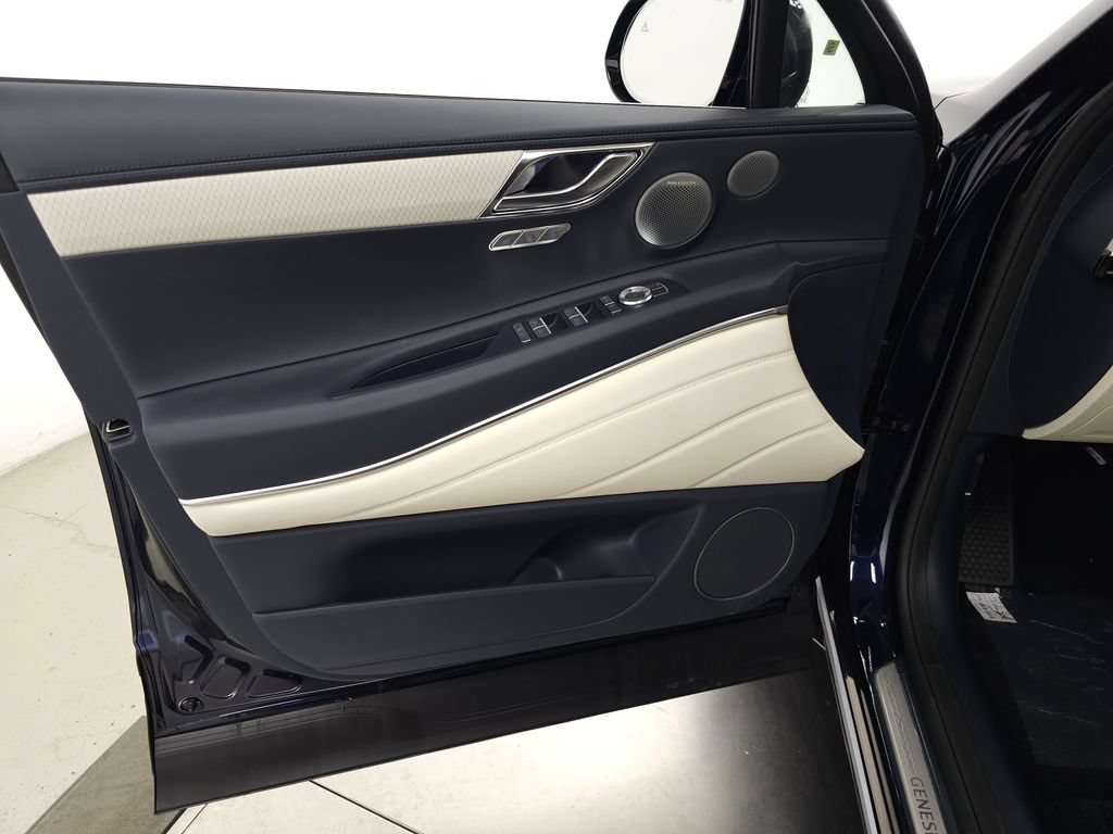 New 2026 Genesis GV80 3.5T Prestige AWD/4WD image 9