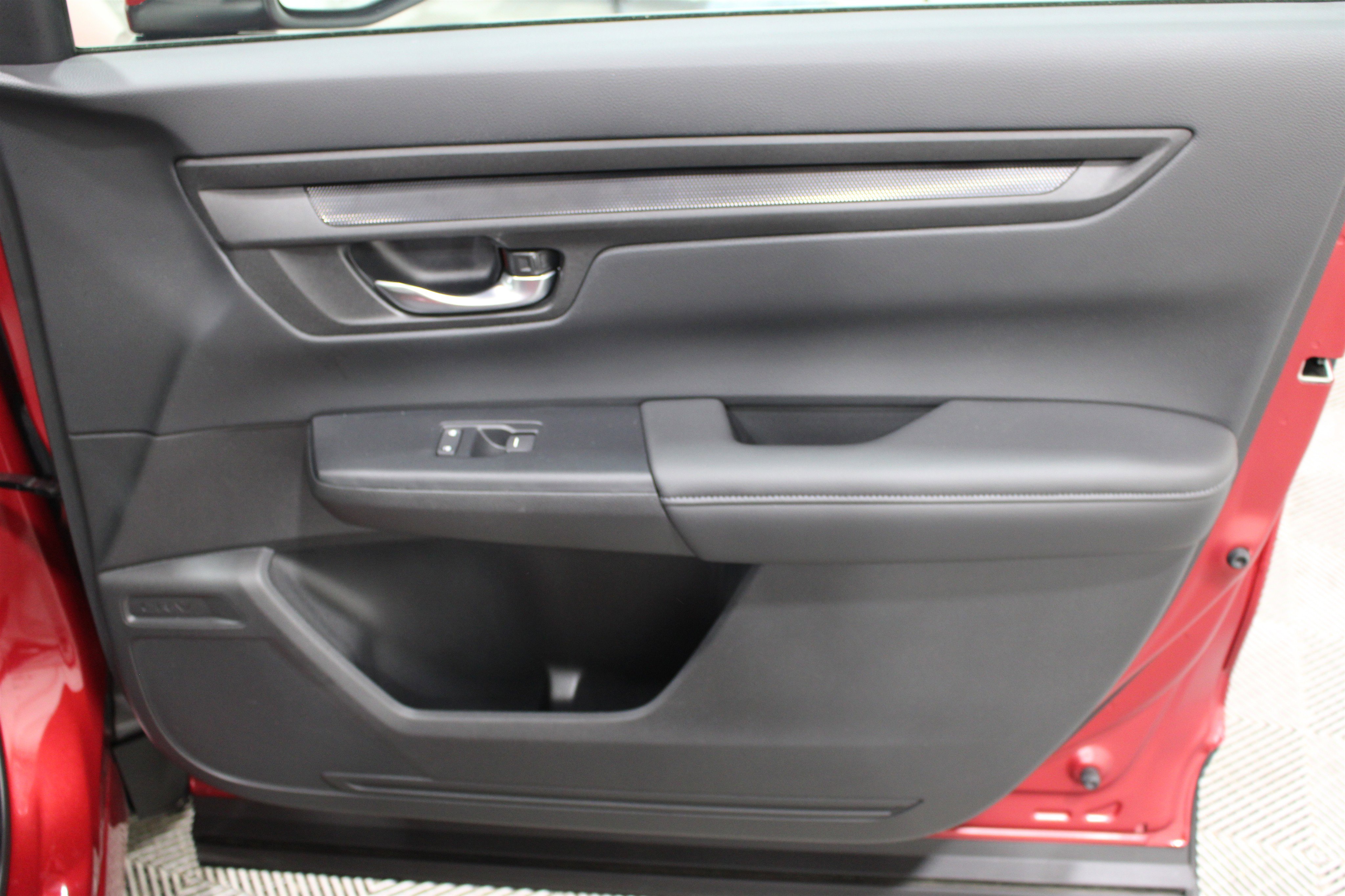 Used 2025 Honda CR-V EX image 25