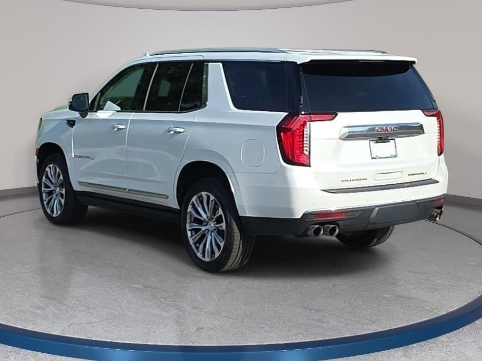Used 2021 GMC Yukon Denali w/ Denali Premium Package AWD/4WD image 7