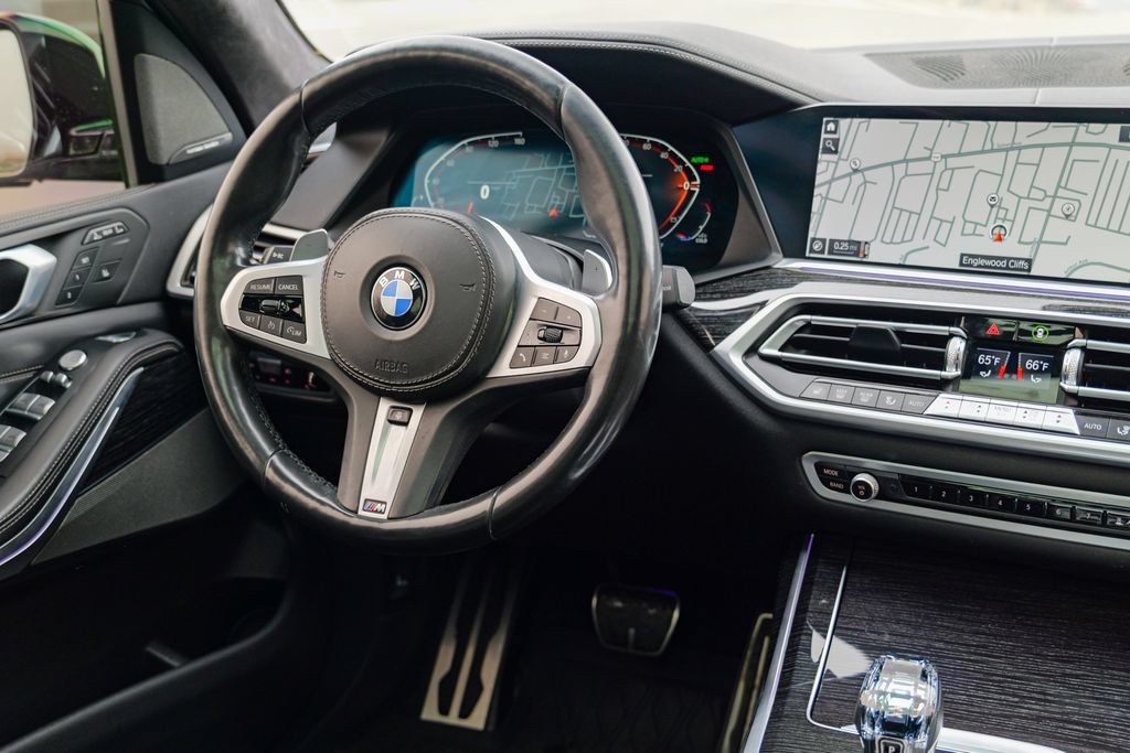 Used 2021 BMW X7 xDrive40i w/ M Sport Package AWD/4WD image 50