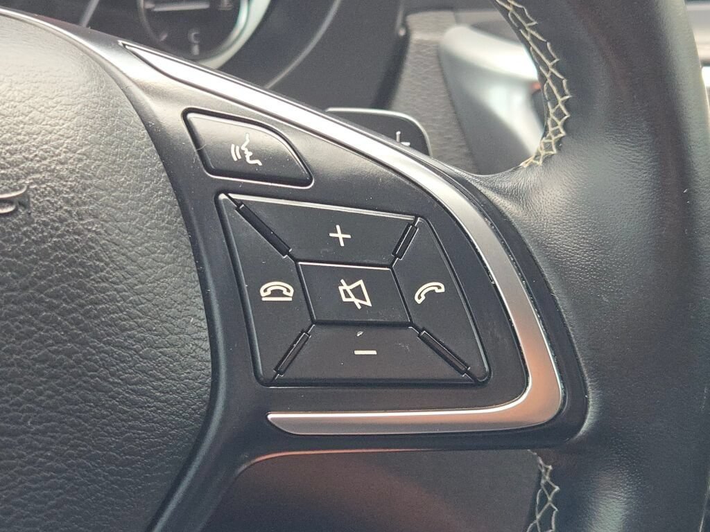 Used 2018 INFINITI QX30 Premium w/ Navigation Package AWD/4WD image 37