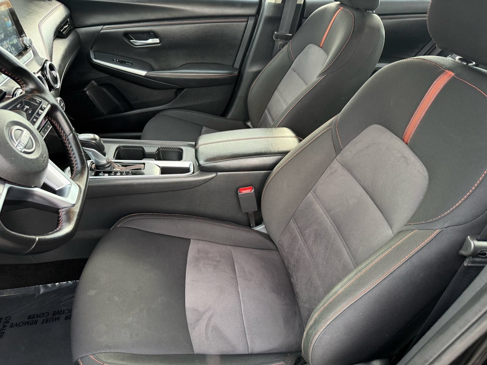 Used 2025 Nissan Sentra SR FWD image 12