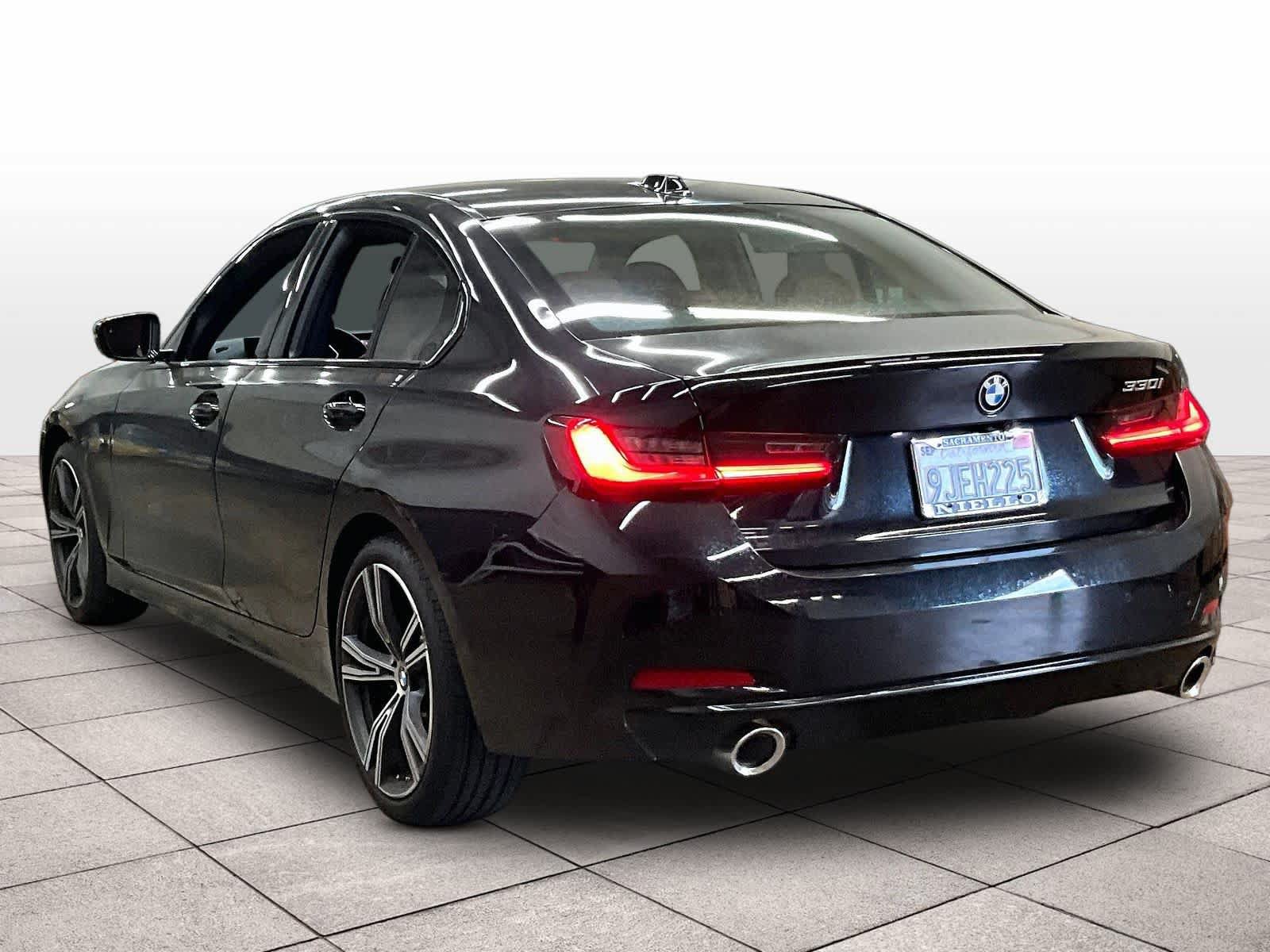 Used 2023 BMW 330i Sedan w/ Driving Assistance Package RWD image 14