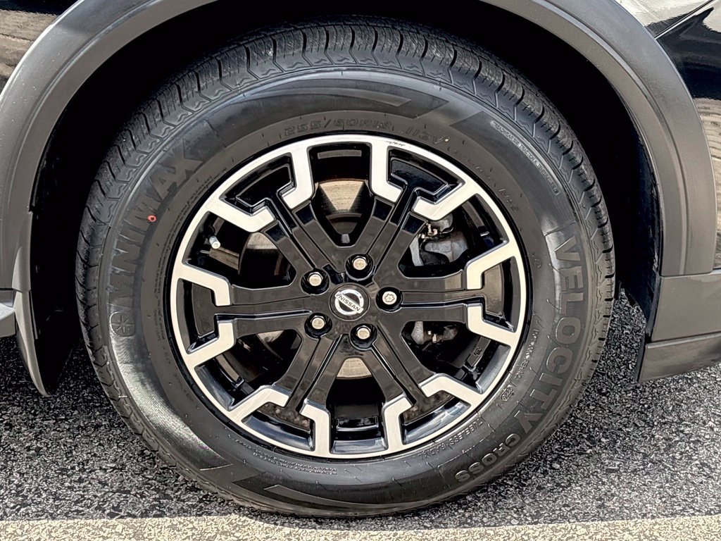 Used 2019 Nissan Pathfinder SL AWD/4WD image 35