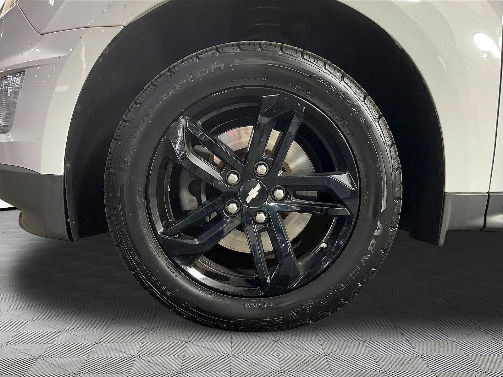 Used 2017 Chevrolet Equinox LT w/ Sport Edition AWD/4WD image 32