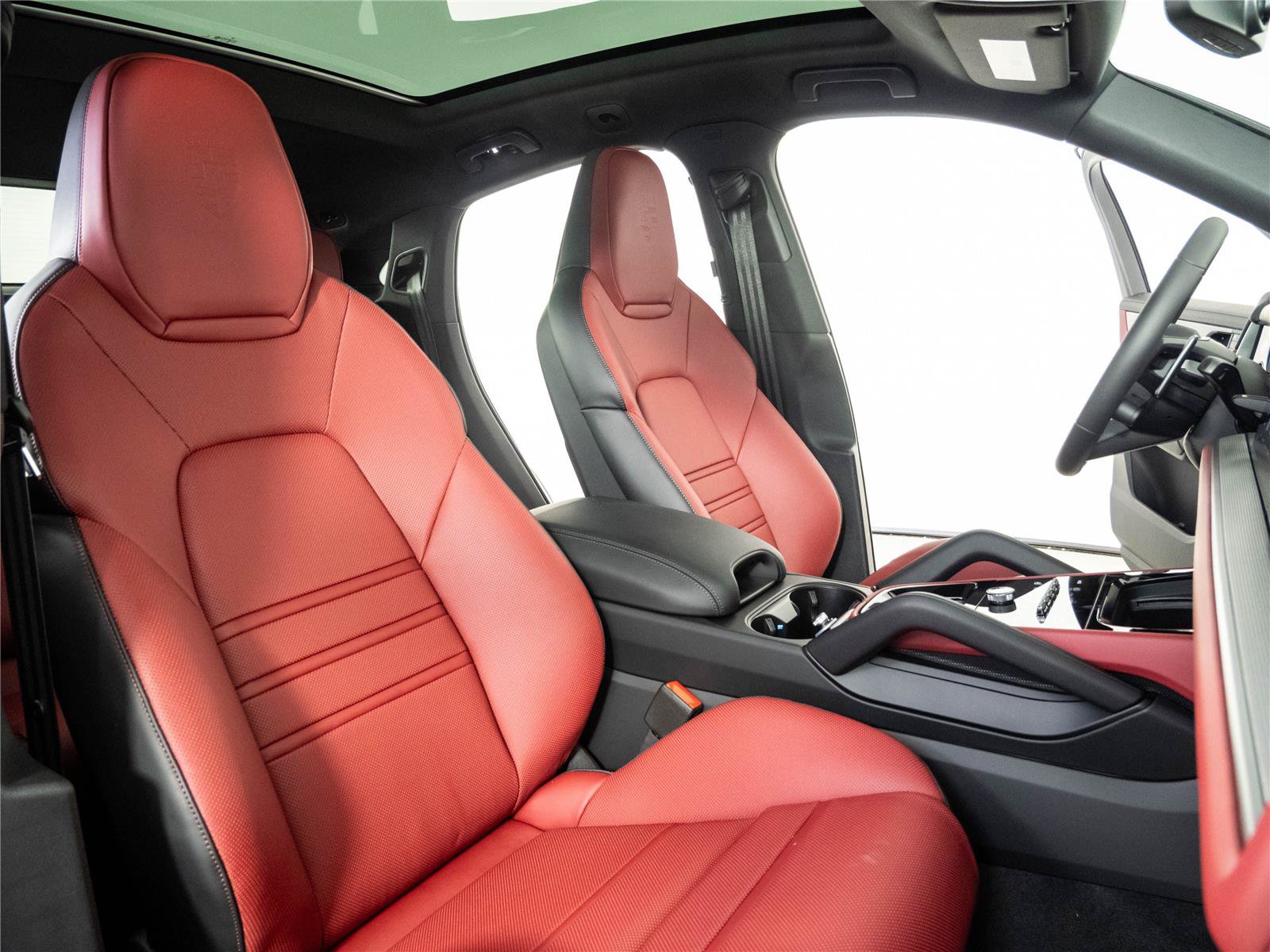 New 2026 Porsche Cayenne Coupe AWD/4WD image 24