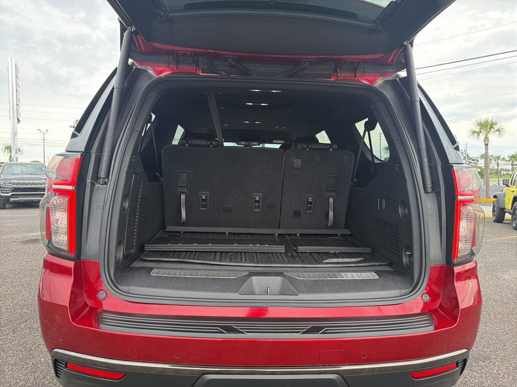 Used 2021 Chevrolet Suburban Z71 AWD/4WD image 6