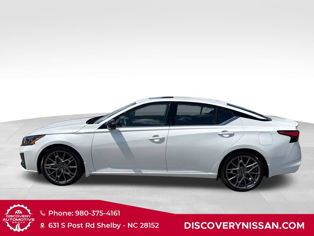 Certified 2024 Nissan Altima 2.0 SR FWD image 13