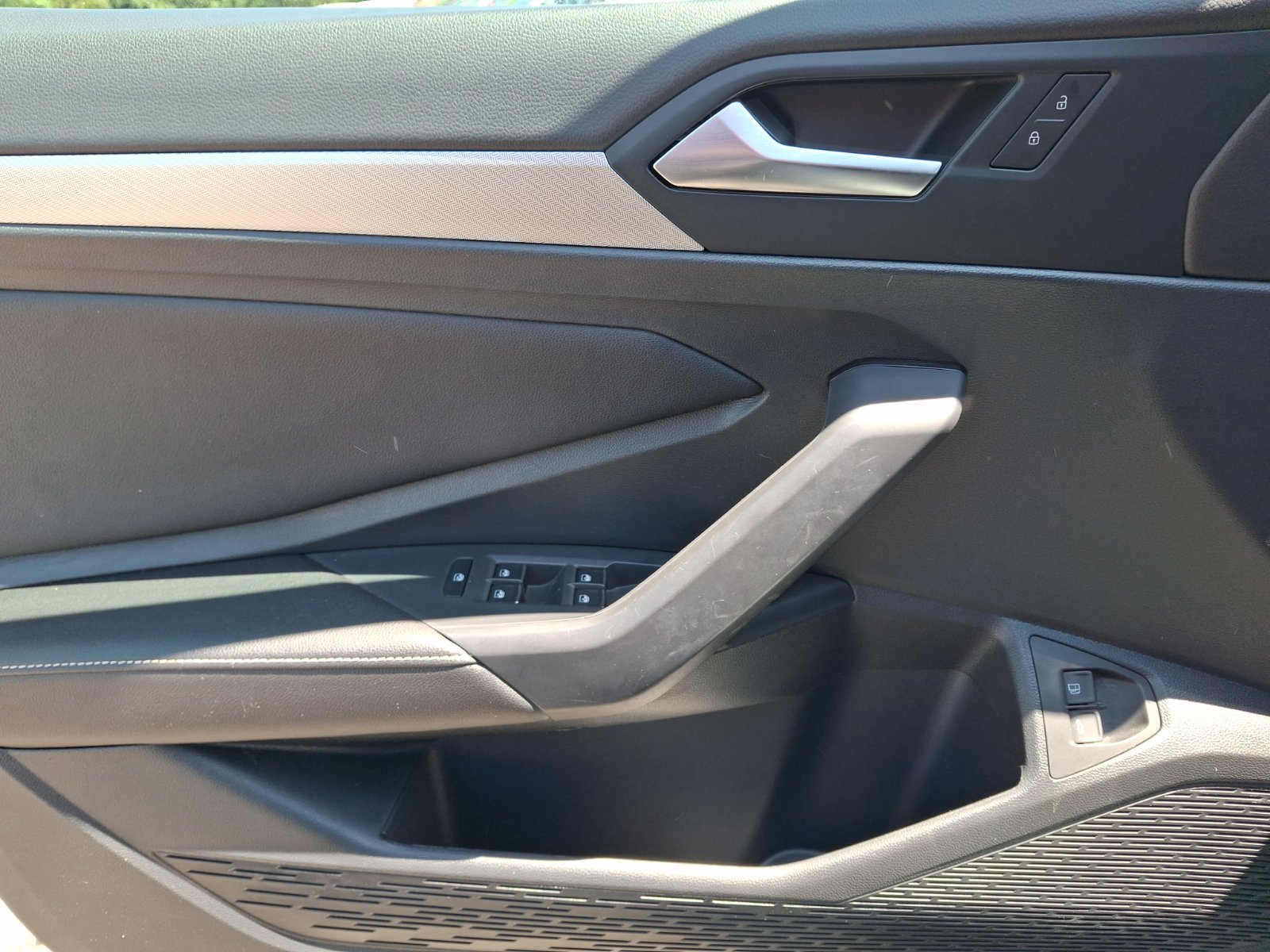 Certified 2022 Volkswagen Jetta Sport FWD image 13