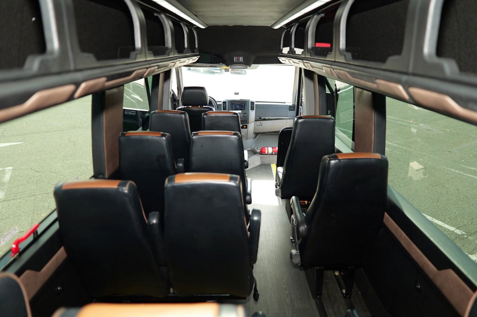 Used 2015 Mercedes-Benz Sprinter 3500 image 29