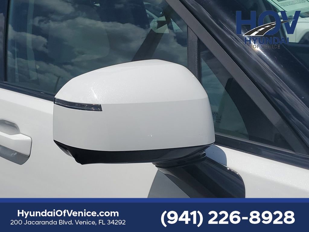 Used 2025 Hyundai Santa Fe Calligraphy image 11