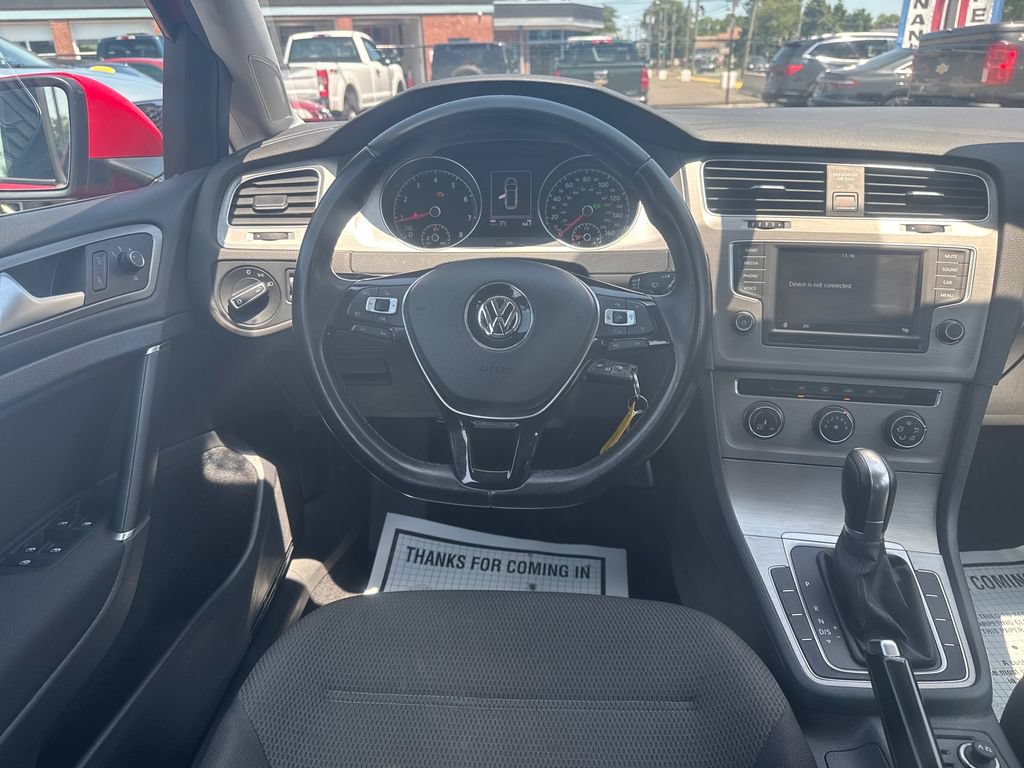 Used 2017 Volkswagen Golf S FWD image 13