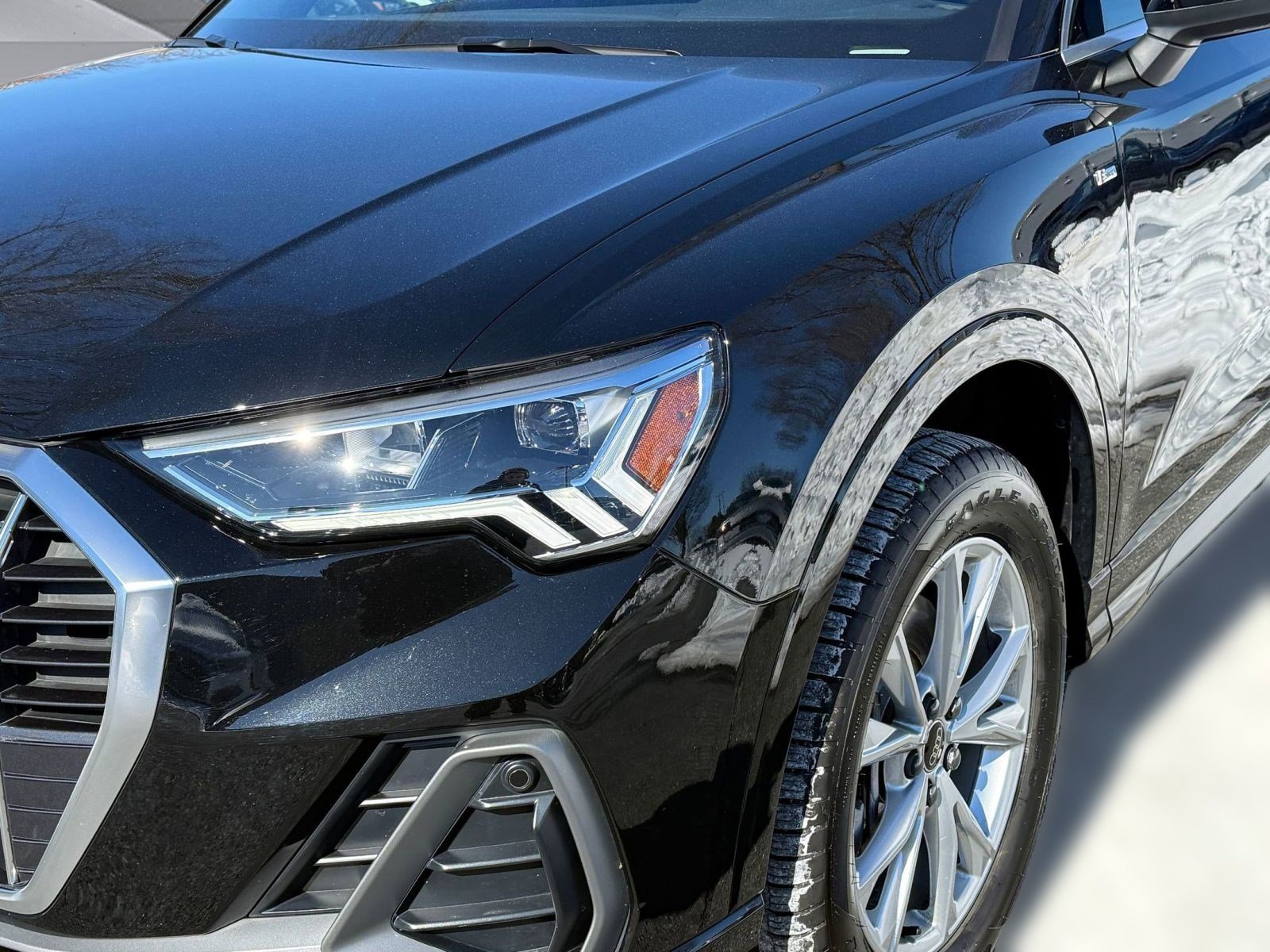 Certified 2025 Audi Q3 2.0T Premium Plus w/ Premium Plus Package image 11