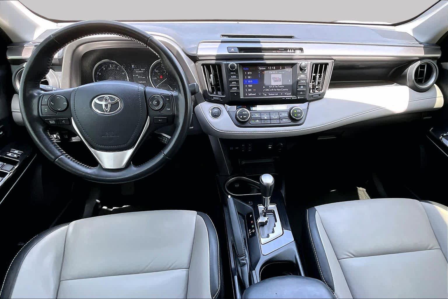Used 2018 Toyota RAV4 Limited FWD image 15