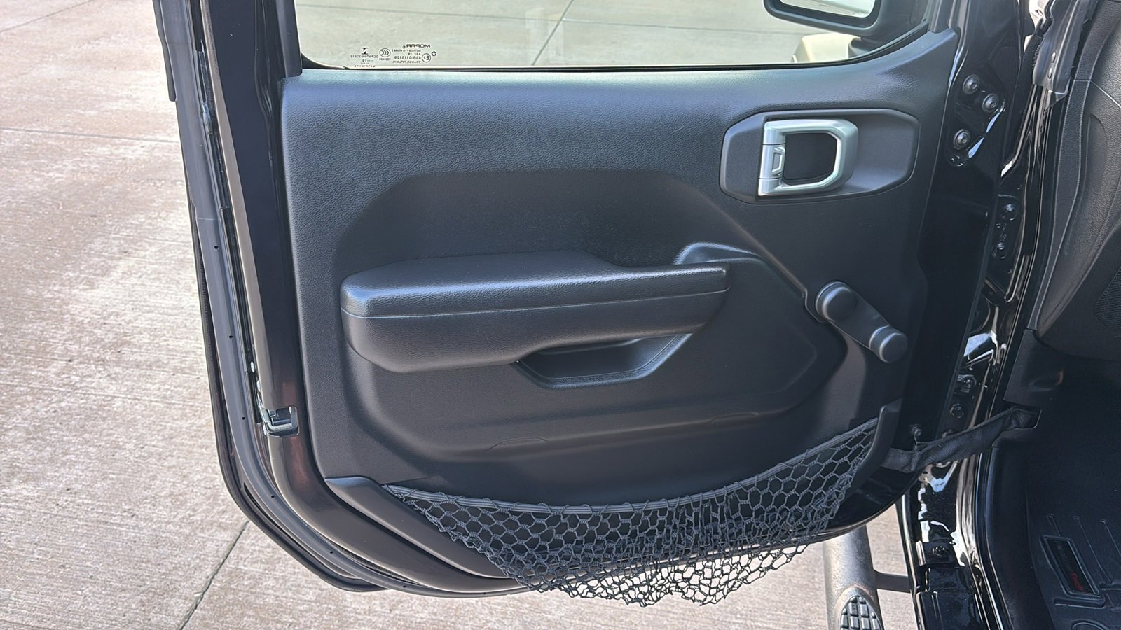 Used 2019 Jeep Wrangler Unlimited Sport image 23