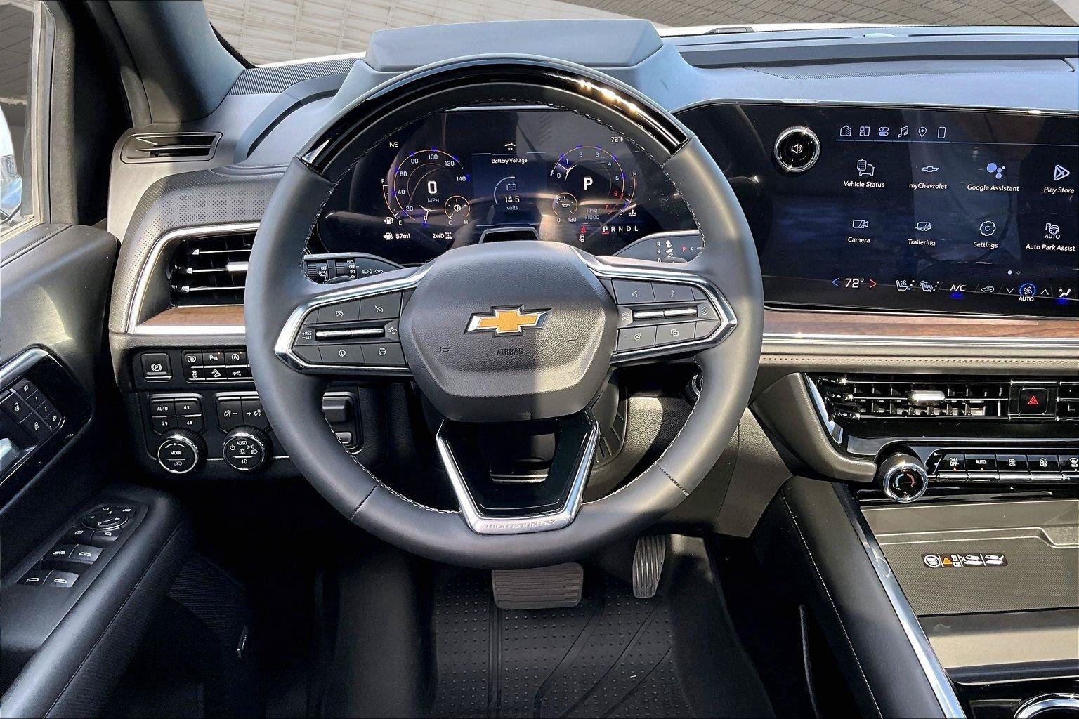 New 2026 Chevrolet Suburban High Country AWD/4WD image 23
