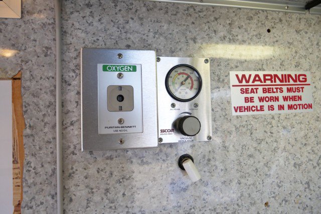 Used 2006 GMC Sierra 3500 SLE w/ Heavy-Duty Power Package image 52