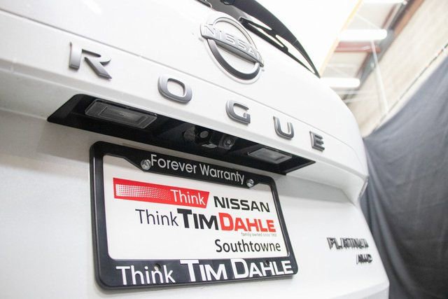 Used 2024 Nissan Rogue Platinum w/ Platinum Premium Package image 13