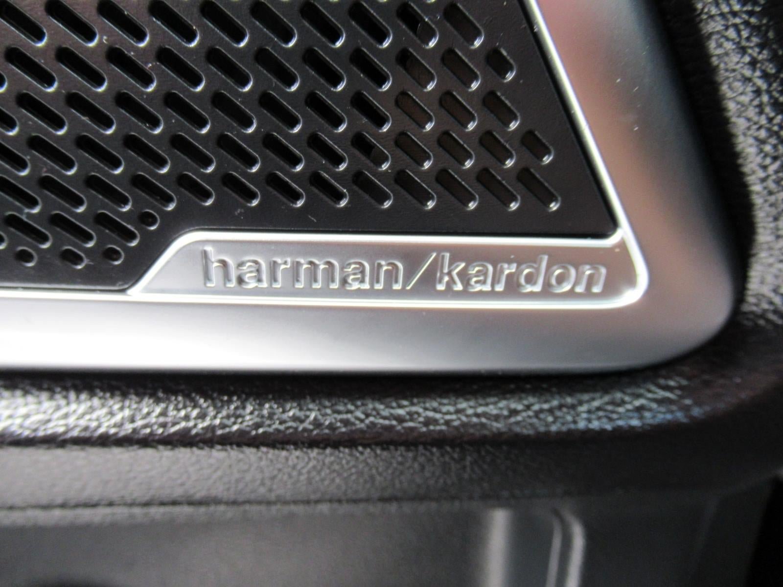 Used 2020 Kia Telluride SX w/ Towing Package FWD image 24